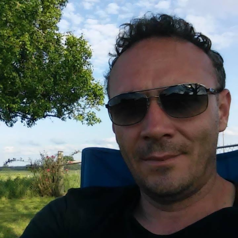 Meet your Posher, Munib